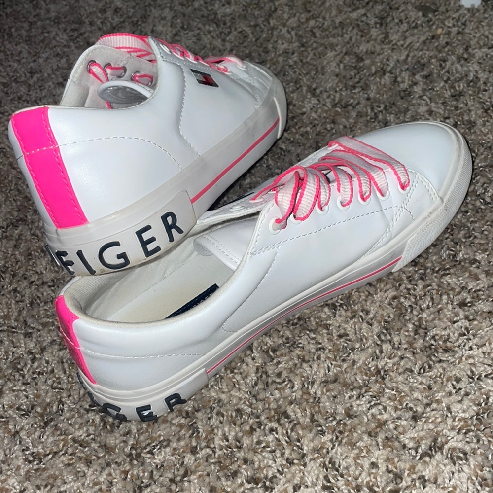 Size 9 in womens. I will negotiate with price if reasonable.